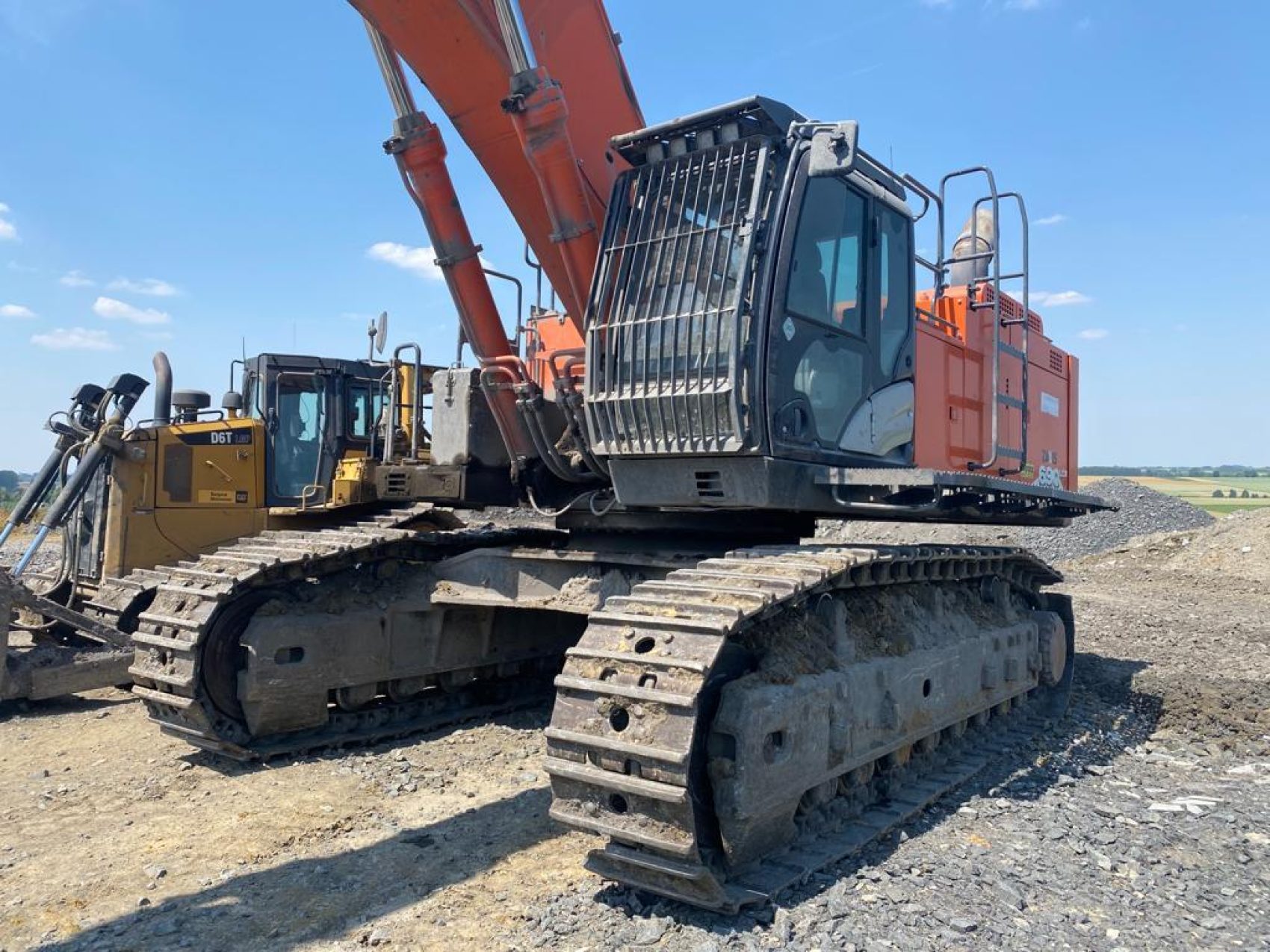 Hitachi ZX690LCR-6